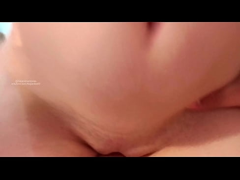 ❤️ Spím v pokoji své sestry a tak jsem se probudila ❌ Krásné porno u nás